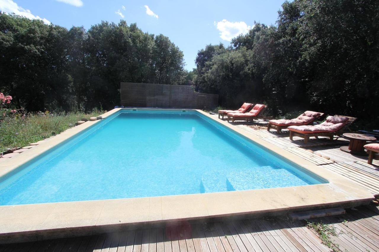 Gîtes Gard Nature Et Piscine Russan Exterior foto