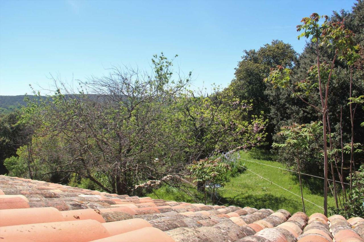 Gîtes Gard Nature Et Piscine Russan Exterior foto